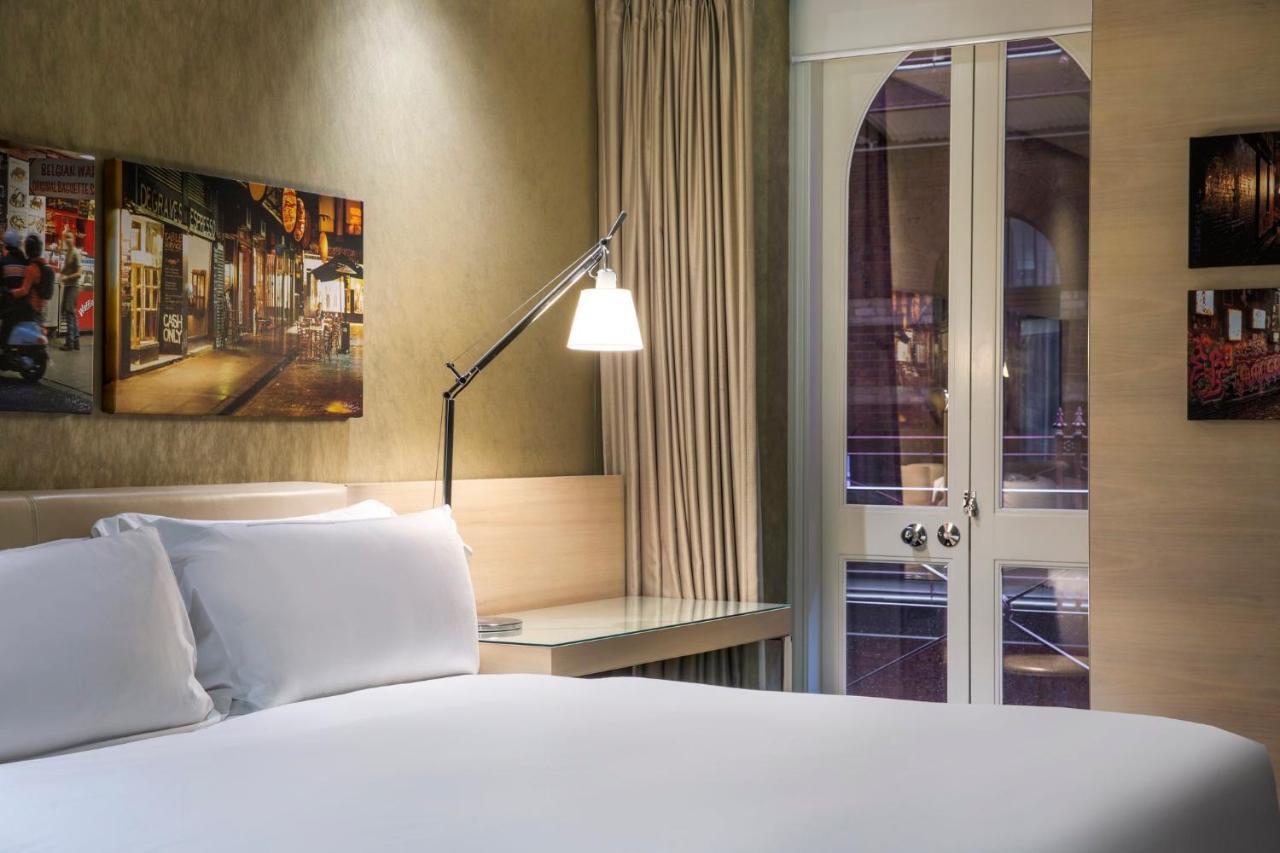 Hotel Intercontinental Melbourne The Rialto By Ihg Exterior foto A room at the hotel